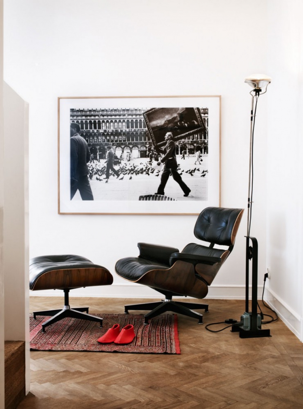 eames-lounge-chair